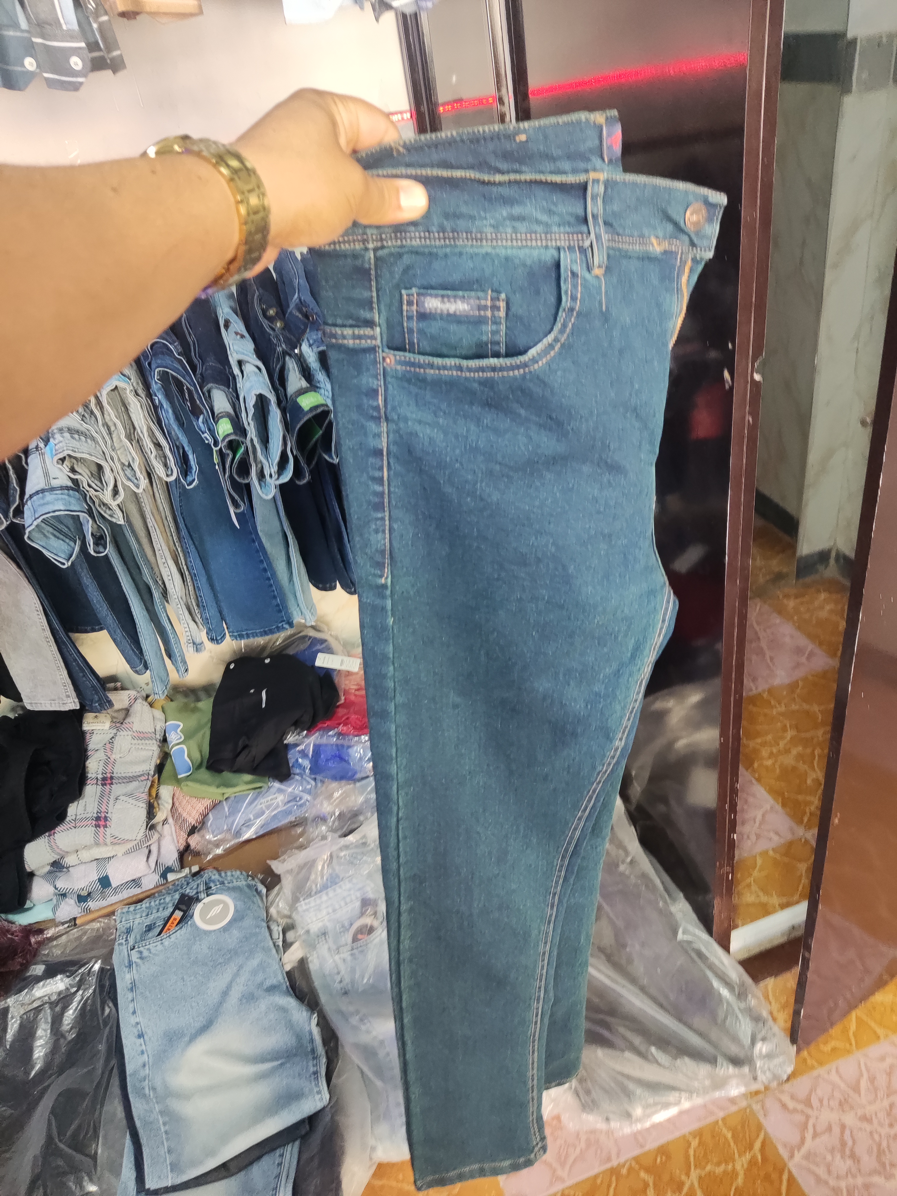 شلوار لیوایز راسته